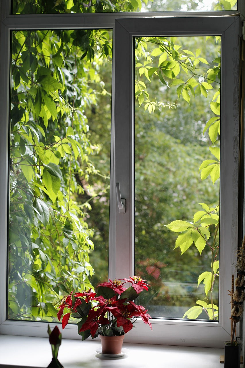 Die richtige Dichtung für die Fensterbank im Außenbereich: Schutz vor Witterungseinflüssen